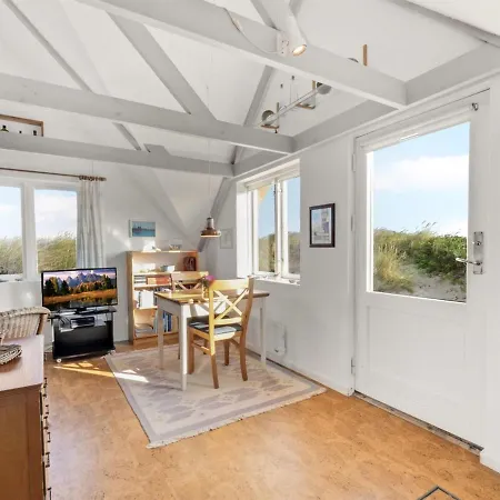 Casa de Férias Ebba - 25m From The Sea In Nw Jutland By Interhome Frostrup
